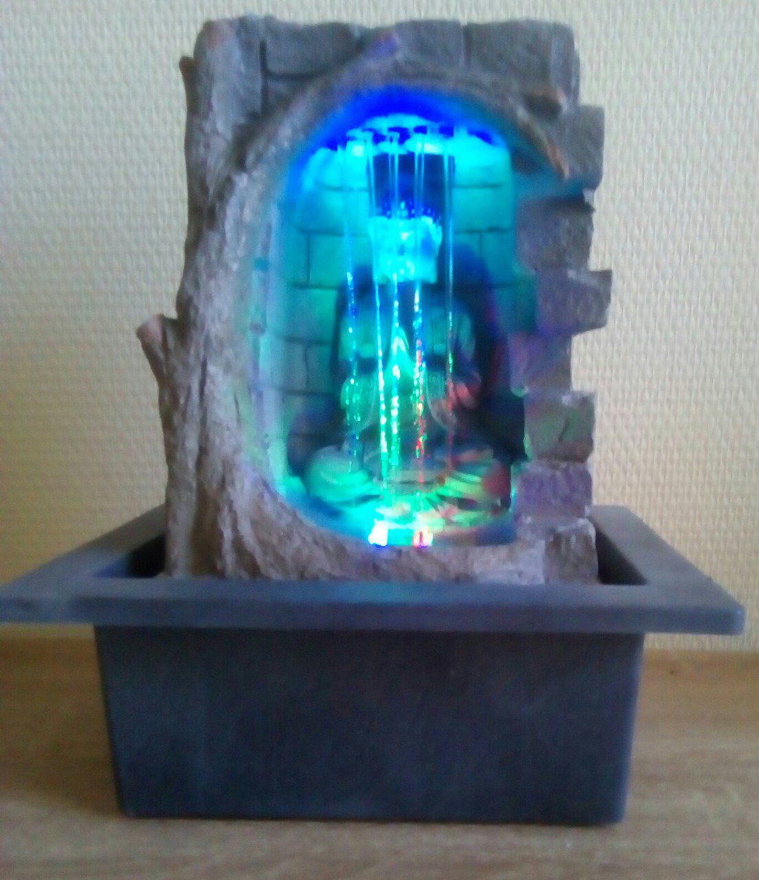 Fontaine lumineuse bouddha en résine 