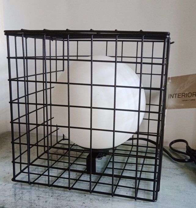 Lampe Boule en cage Design